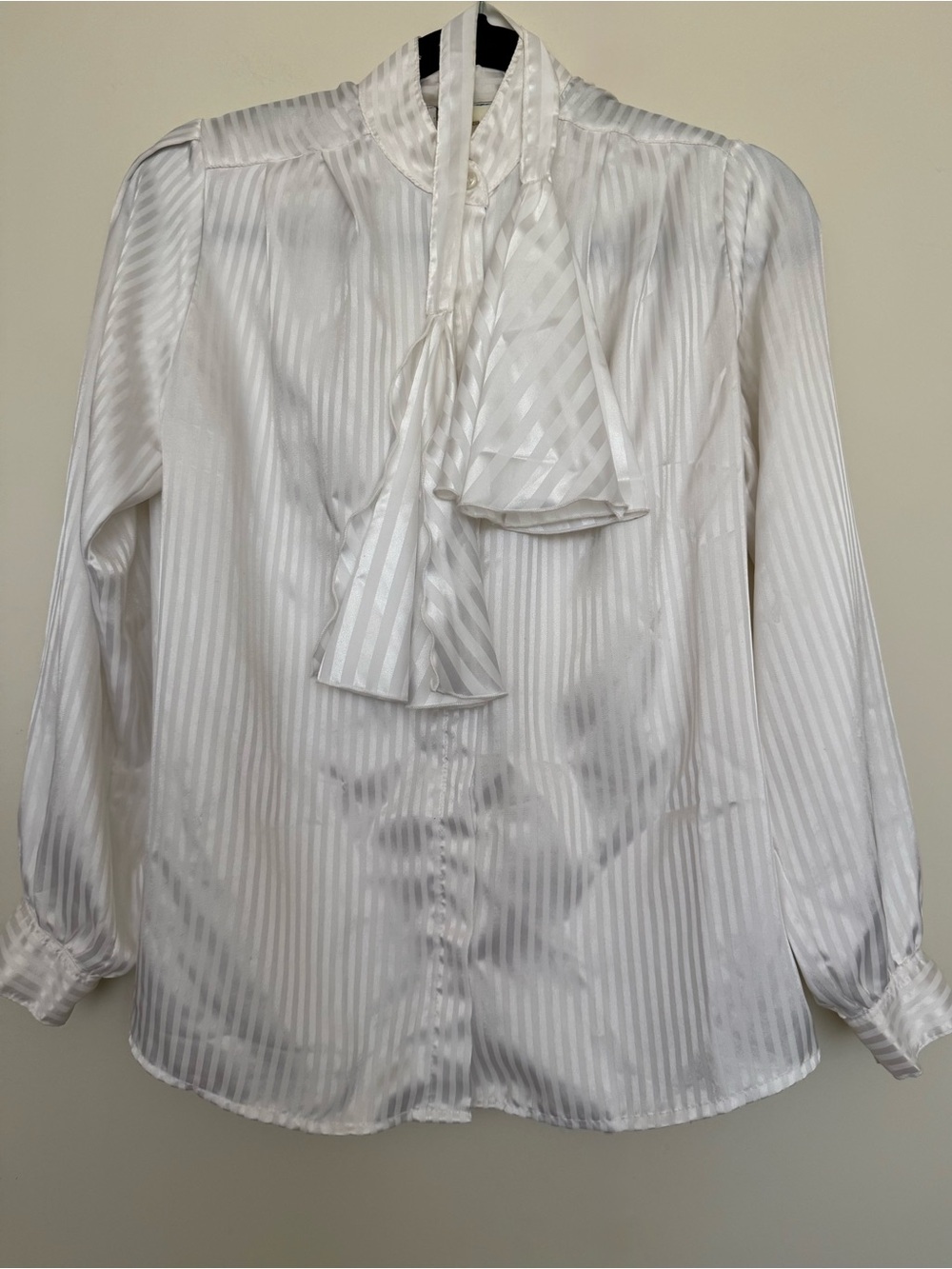 Vintage 1980s Ivory Satin Silky Striped 2-piece High Neck Scarf Tie Blouse M